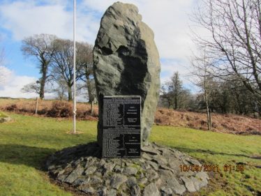 Centre stone of 1941 monument | Karen Allison © 2020