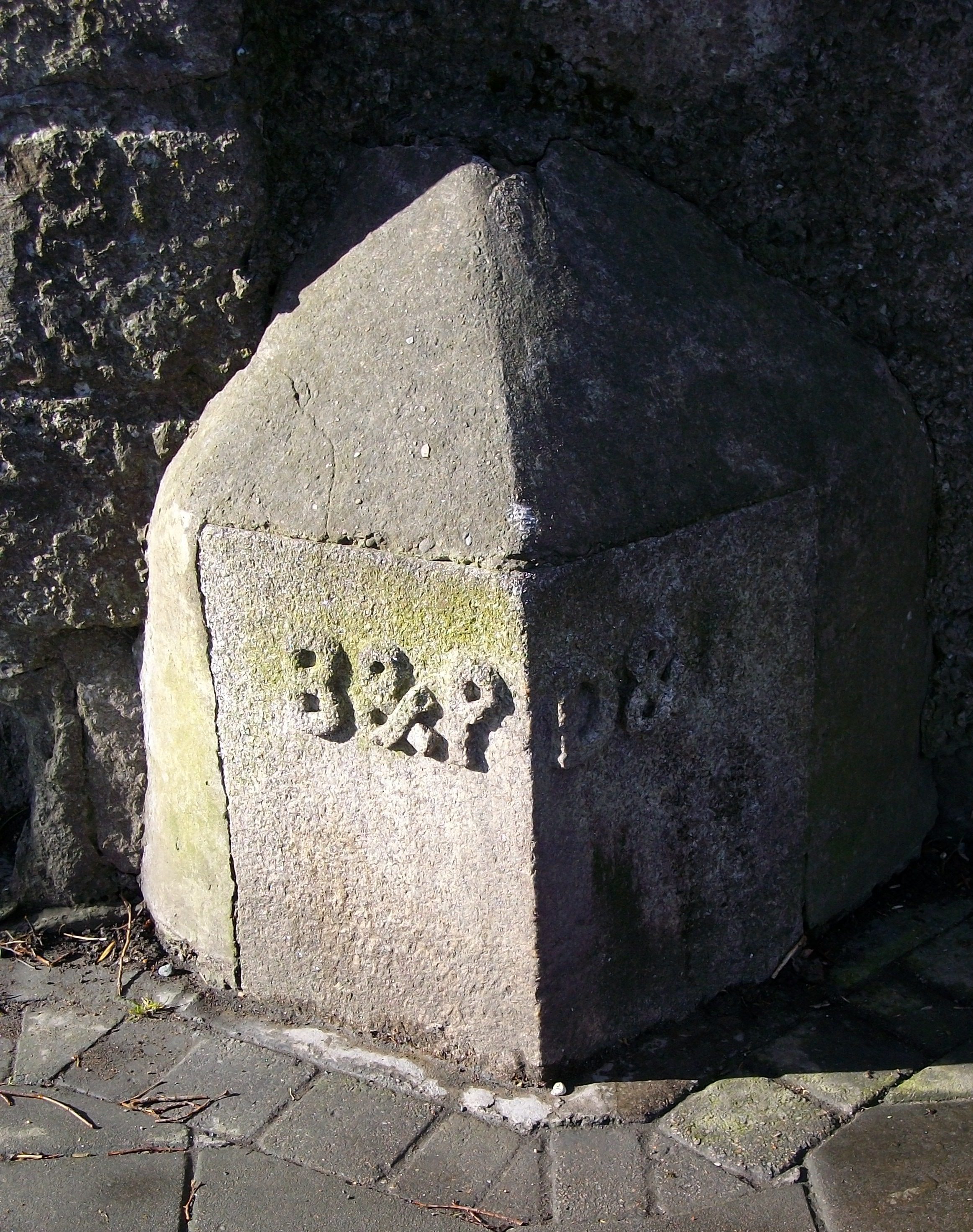 B&P/P&B stone, Blessington