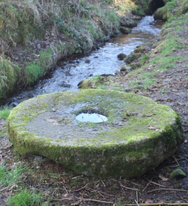 Tyre platform, Rathdangan | Jim Butler © 2020