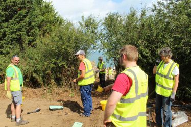 Fig 2: The crew in action at Raheen-a-cluig 2017 | The Medieval Bray Project